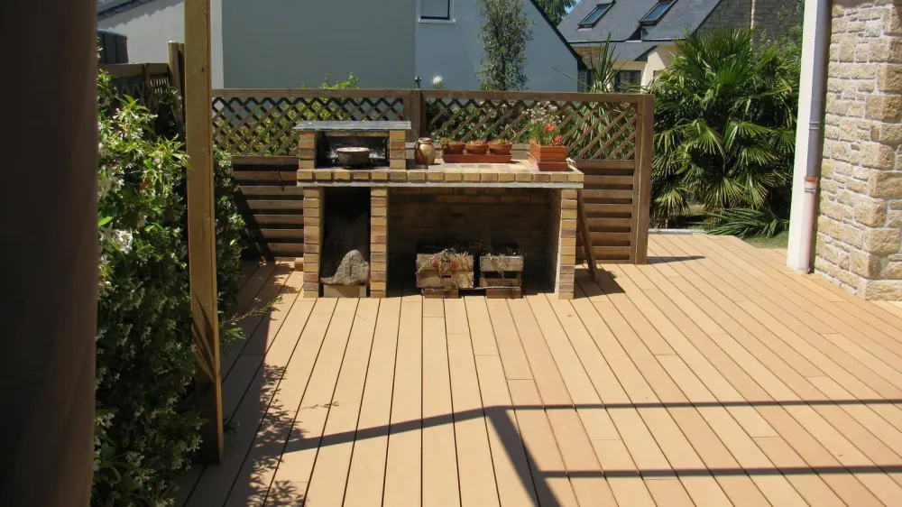Terrasse silvadec brun colorado brosséwebp