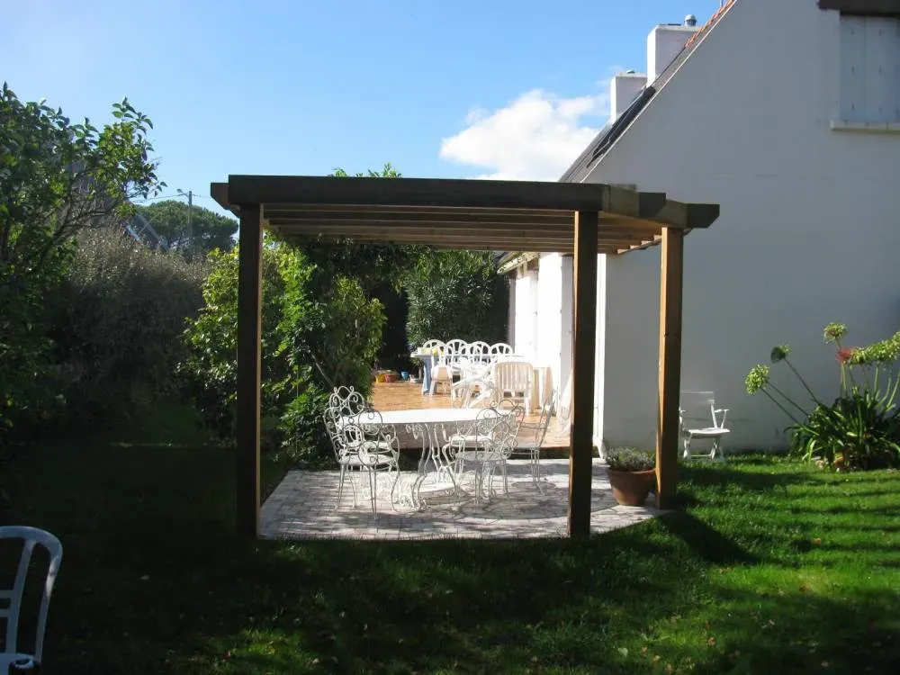 Pergola sur pavés gris granitwebp